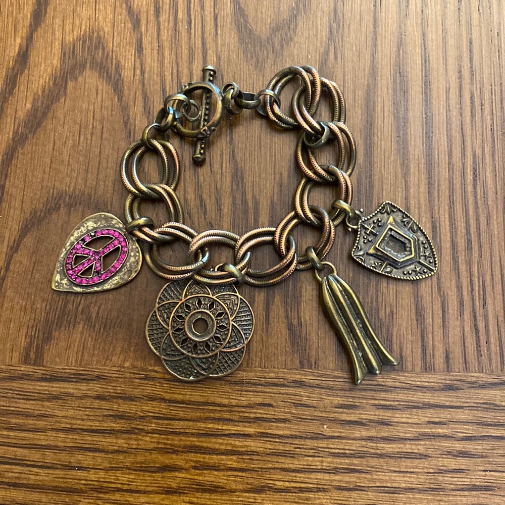 Bracelet